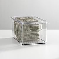 Vista 2 de mDesign Caja de almacenamiento de plástico profundo para baño, tapa / asas integradas, organización para maquillaje, herramientas de peinado