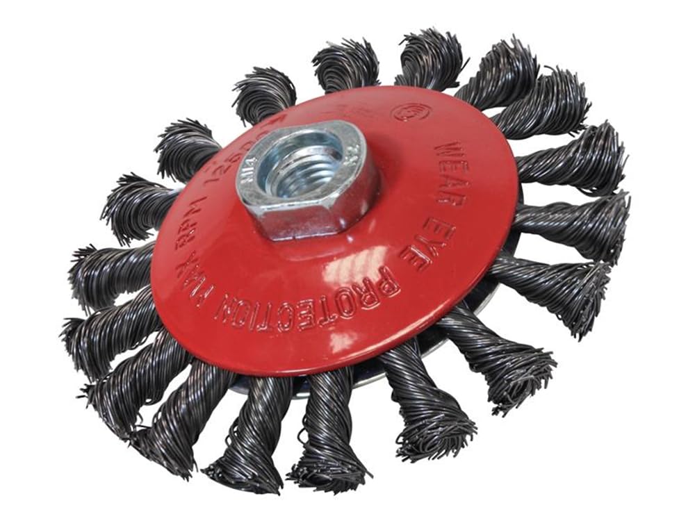 Brosse conique M10 pour restaurer un vieux portail et décaper le métal