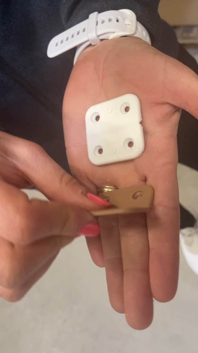 Aufschraubscharniere Aus Kunststoff - 10 Stück Braune Möbelscharniere 40x40 Mm Für Wohnwagen & Caravan