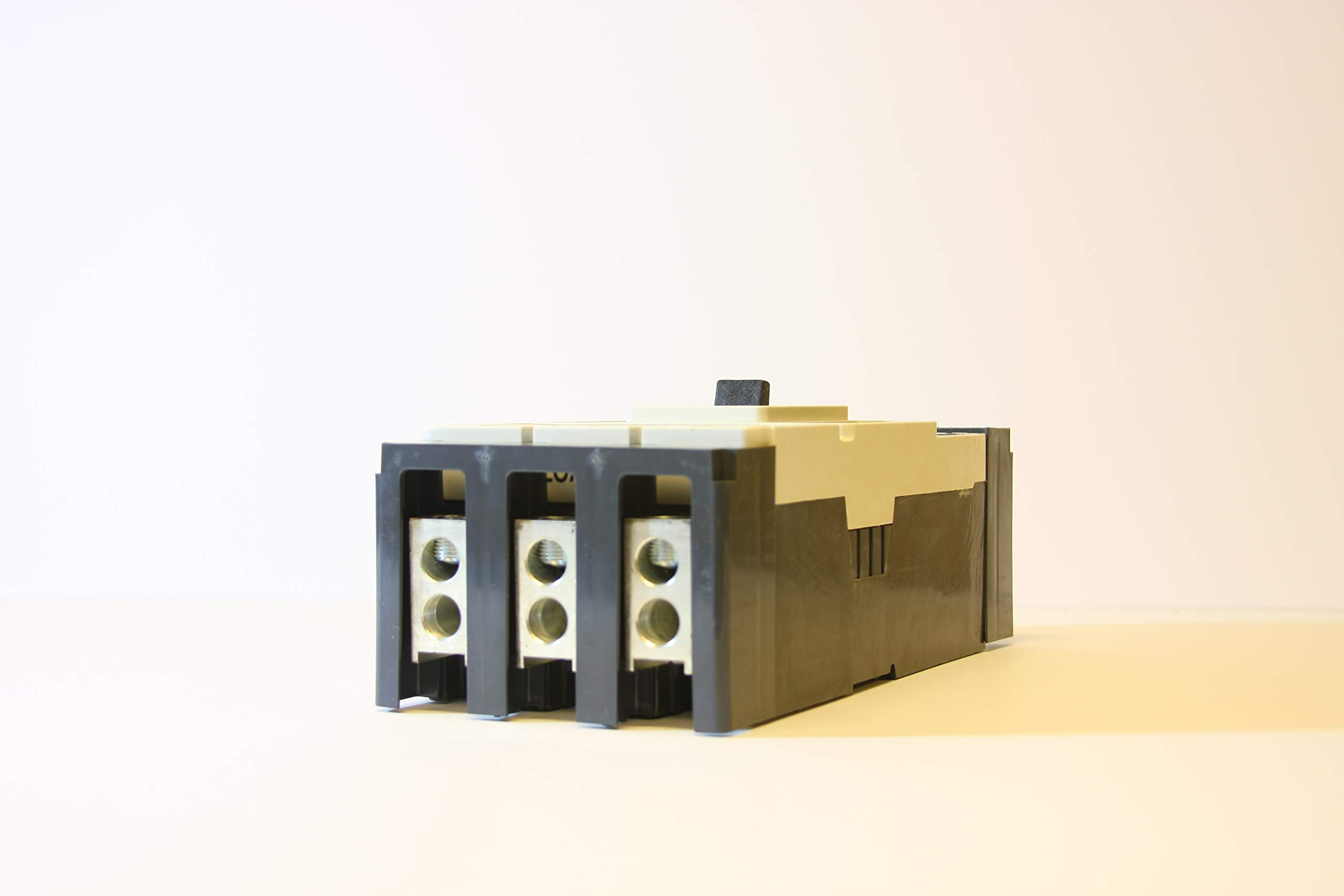 New Cutler-Hammer Eaton HKD3400 Circuit Breaker 3 Pole 400A 600V HKD 65kA