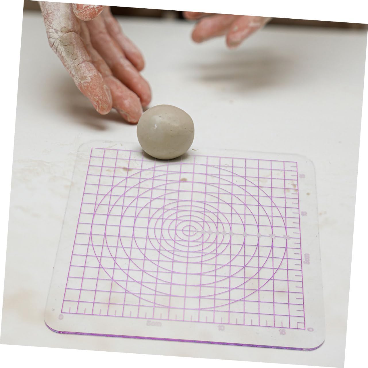 SEWOART 2pcs Acrylic Clay Pressing Board Rounded Corners for Easy Clay Sculpting Pottery and DIY Art Projects and School