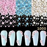 ♕[DISEÑO CUIDADO]: cada una de las piedras para uñas tiene una base para aplicar a las uñas fácilmente, el diseño curvo se adapta perfectamente a las uñas, la superficie exterior con caras de corte precisas.