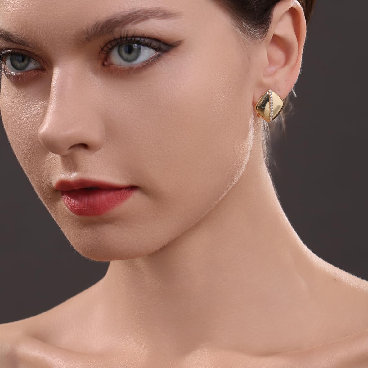 Schmerzfreie Ohrclips Gold aus 925 Sterling Silber Vergoldet in Quadratform für Damen/Mädchen ohne Ohrlöcher