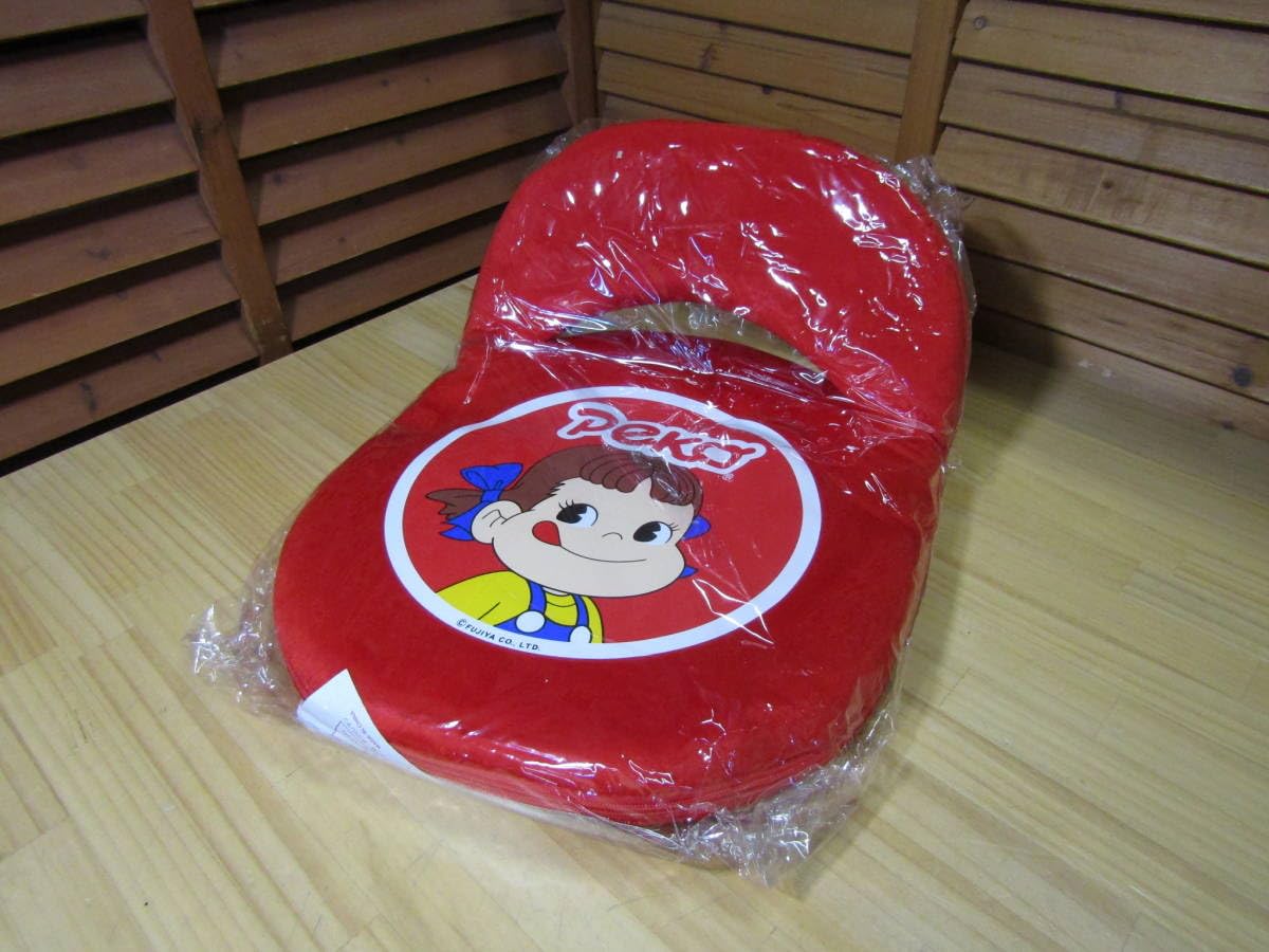 不二家ペコちゃん座椅子　お菓子くじ2011 楽天市場】ペコちゃんペコちゃんお菓子くじ2011座椅子賞【未使用