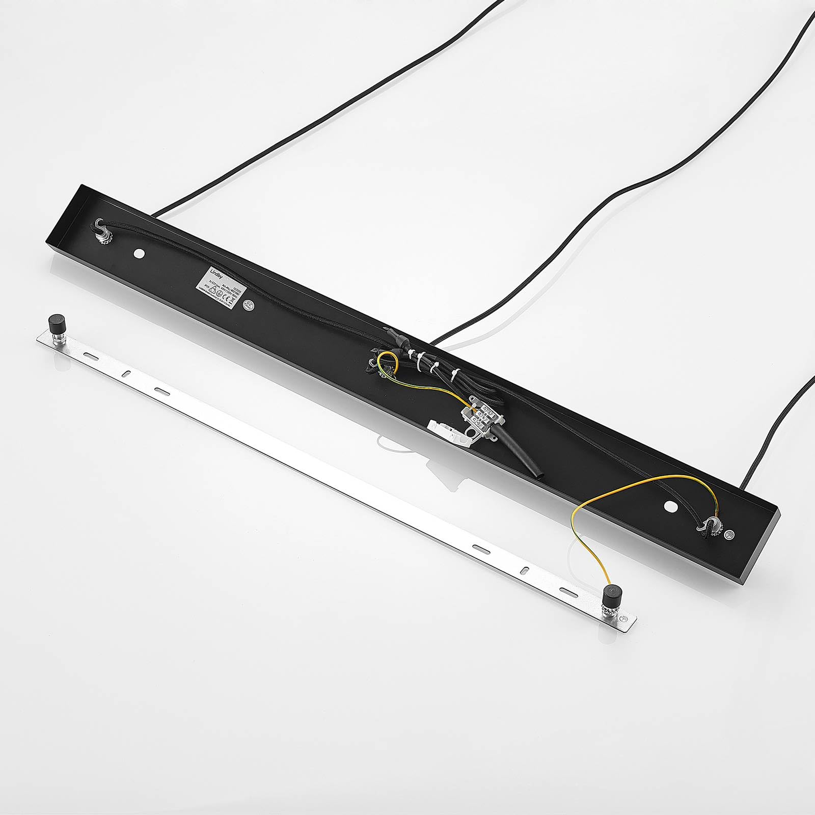 Lindby Esstisch Pendelleuchte Rattan, Hängeleuchte Esszimmer 3x E27 max. 40W ohne Leuchtmittel Hängelampe Wohnzimmer Pendellampe Esszimmerlampe Küchenlampe