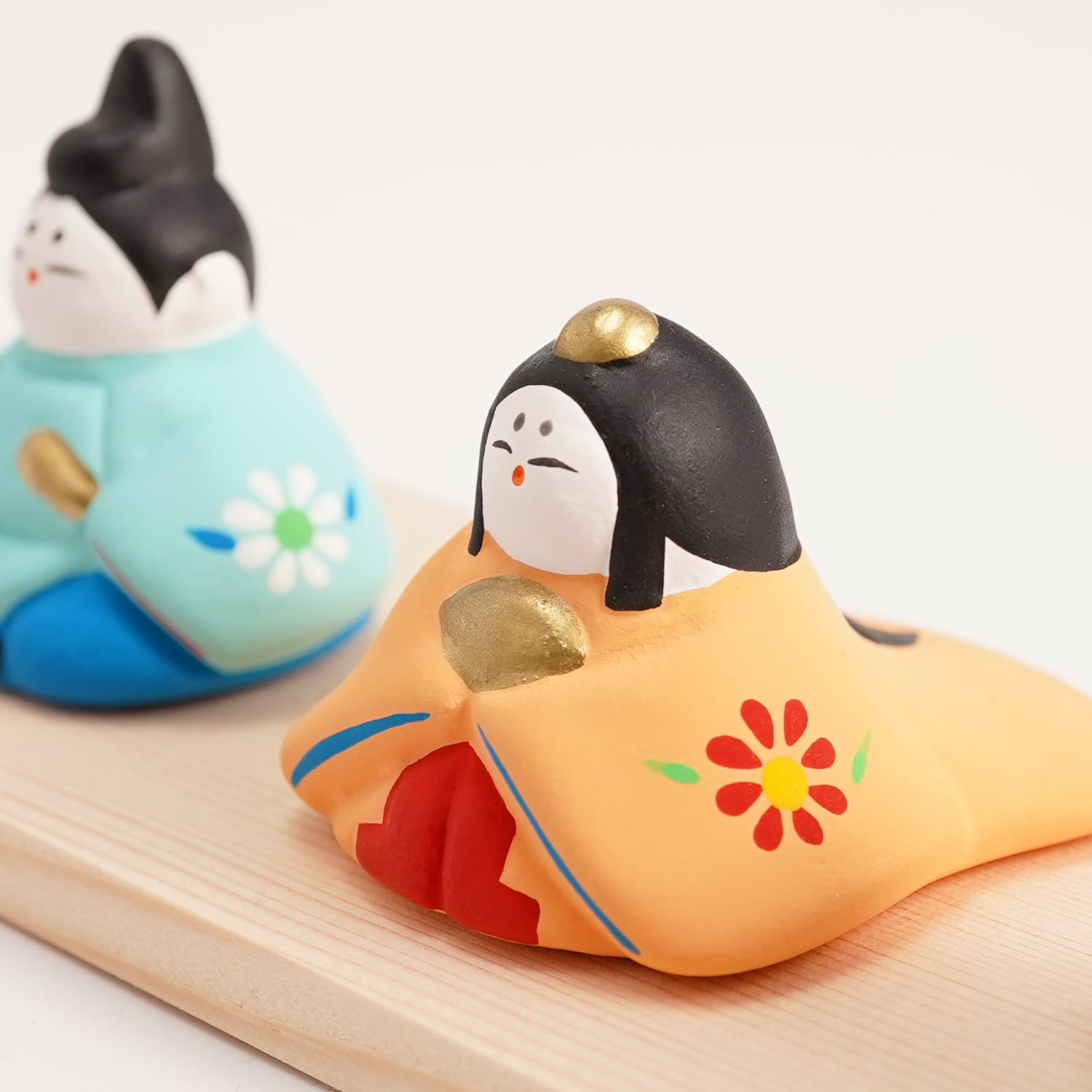 Amazon.co.jp: ふくべ屋 瀬戸焼 玩具工房 豆雛飾り 台座付き 雛人形