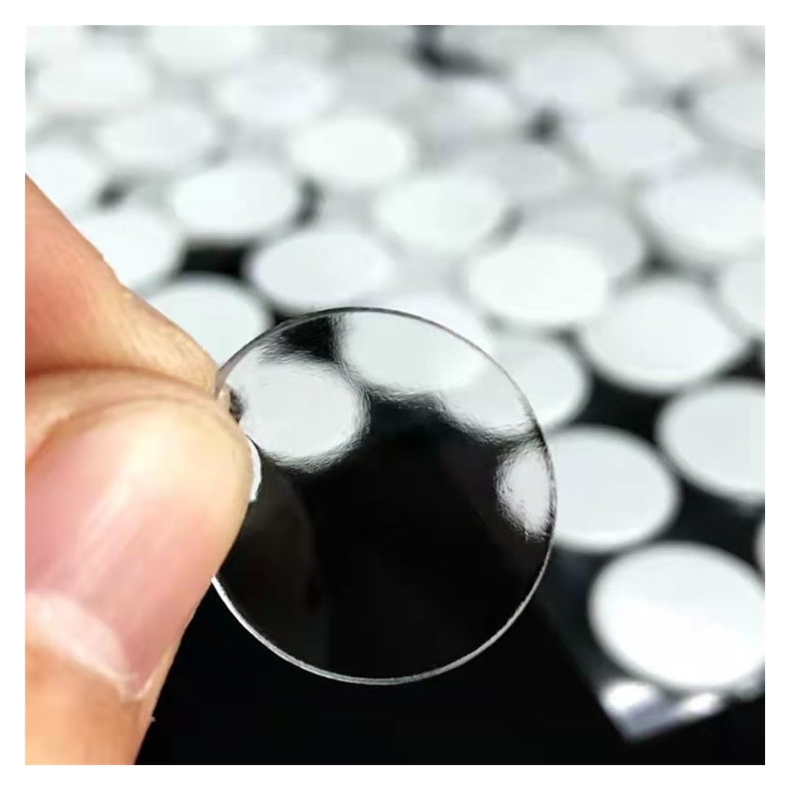 Generico 140 pezzi-70 pezzi nastro adesivo nano biadesivo rotondo senza tracce rimovibile idrorepellente for fissaggio poster(10mm-70pcs)