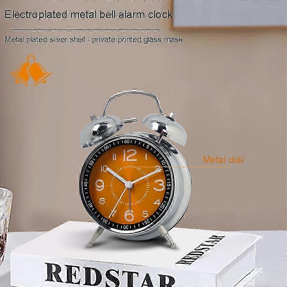 Reloj despertador fuerte para adultos que duermen pesado, 4.5 pulgadas, silencioso, sin tictac, cuarzo con retroiluminación