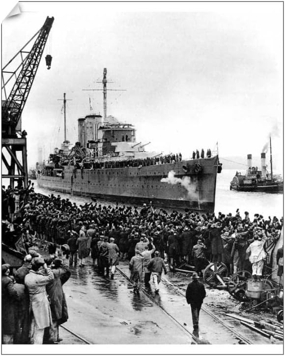 Media Storehouse 10x8 Print of HMS Exeter arriving at Plymouth, Second World War, 1940 (4392281)