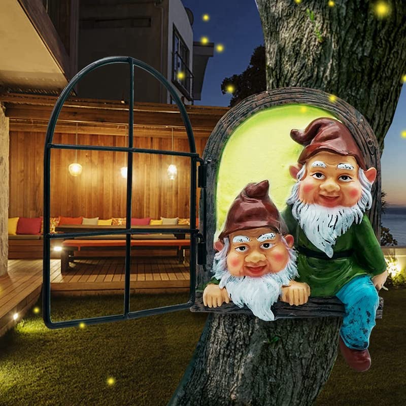 Estatua de gnomo de jardín con diseño de elfo fuera de la puerta, decoración de árbol de gnomos divertida para exteriores, adorno de césped de patio