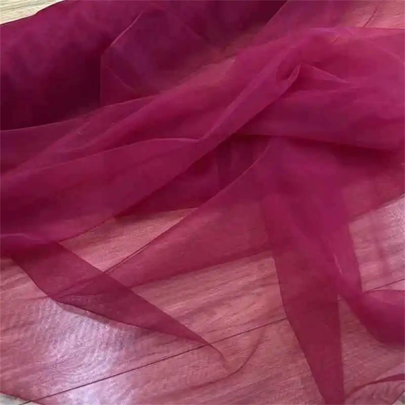 Tissu tulle polyester doux bordeaux 160 cm anti-irritation couture