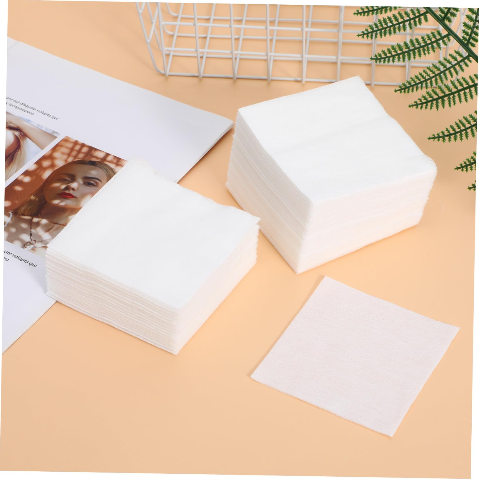 FOMIYES Vliesstoff Gesichtspads 10x10cm Make up Entferner Einweg Reinigungspads Für Hauttypen Tragbar Sanft Und Hautschonend Für Zuhause Und Beauty Studios