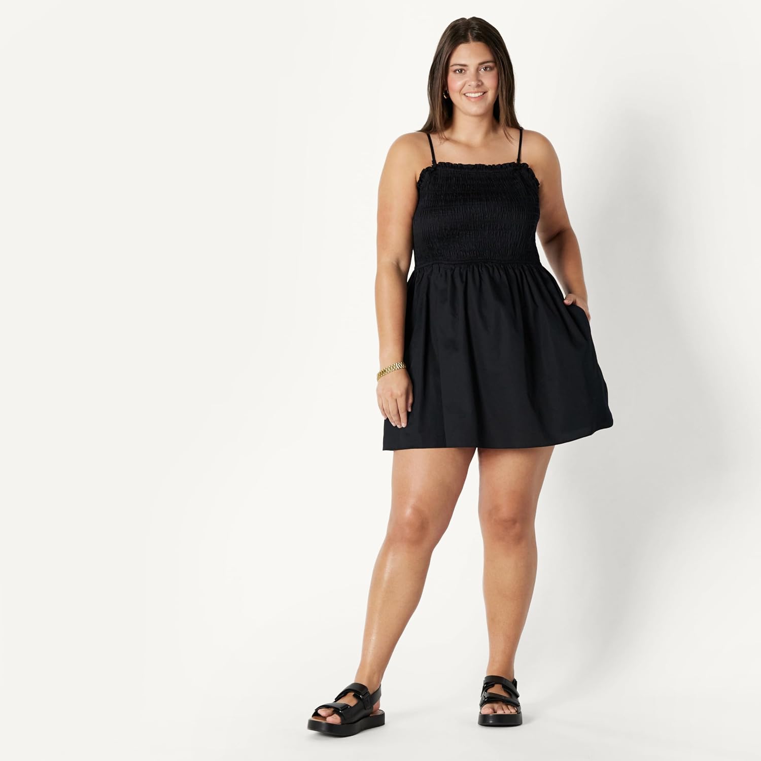 Amazon Essentials Women's Regular-Fit Cotton Sateen Smocked Bodice Short Dress