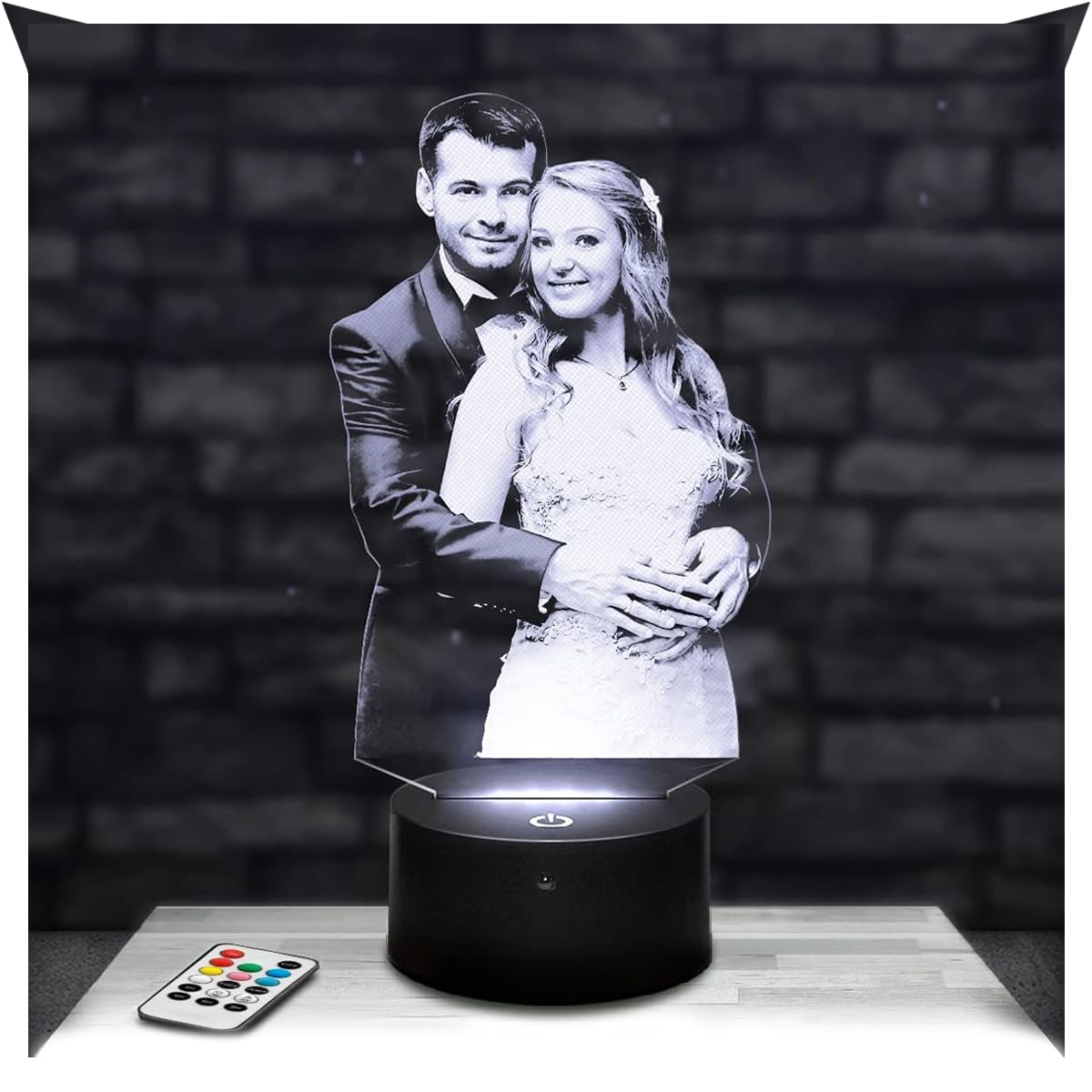 Lampephoto.fr - Personalised lamp with photo and text by laser engraving. Birthday gift photo lamp gift idea for Christmas. Gift for men and women. 3D lamp with picture. Photo gift