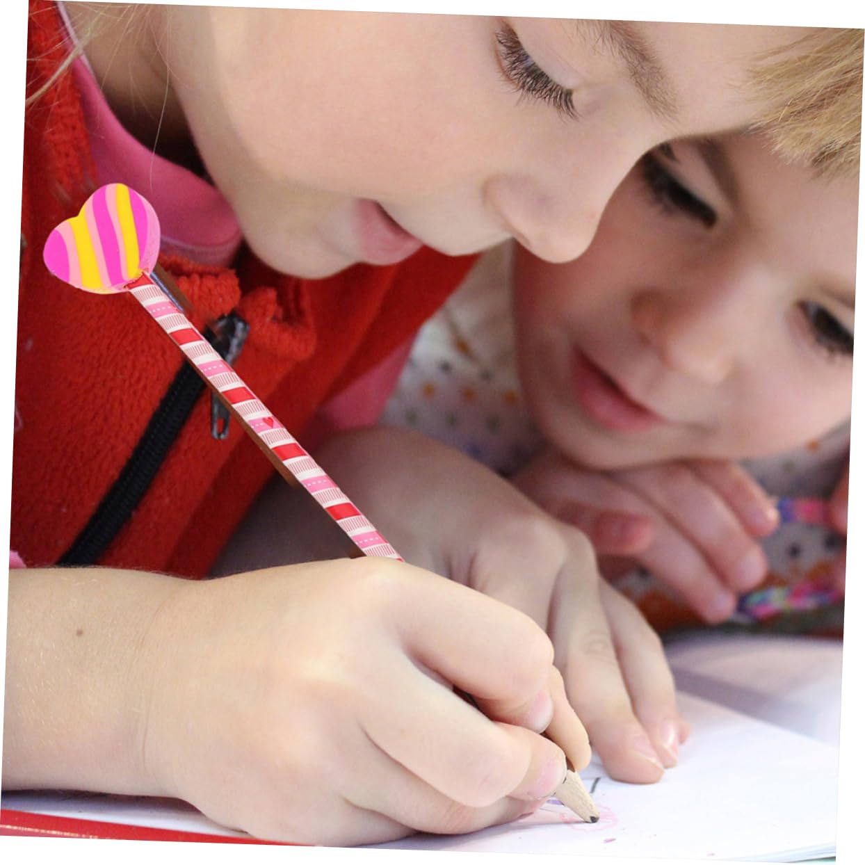NUOBESTY 5 Ensembles Crayon Saint Valentin Crayons Pour Pochettes De Fête Remplisseur À Thème Fin Service Stylo Empiler Terme Cœur Gommes Gommes Mignonnes Le Accessoires Bois 18 Pièces X 5