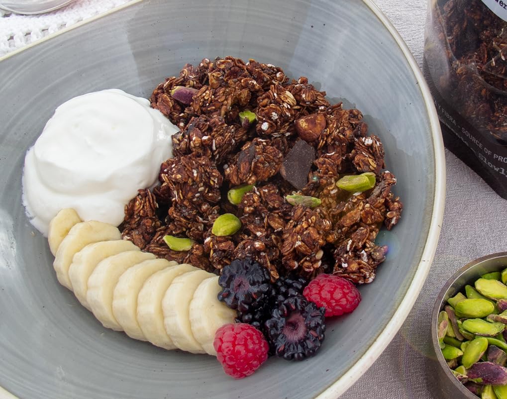Granola Ecológica y Artesana con Chocolate Negro, Pistachos y Avellanas, Sirope de Ágave y Aceite de Oliva Virgen Extra, Semillas, Avena Integral de Copo Entero (Pack: 3 x 300g) Total 900g