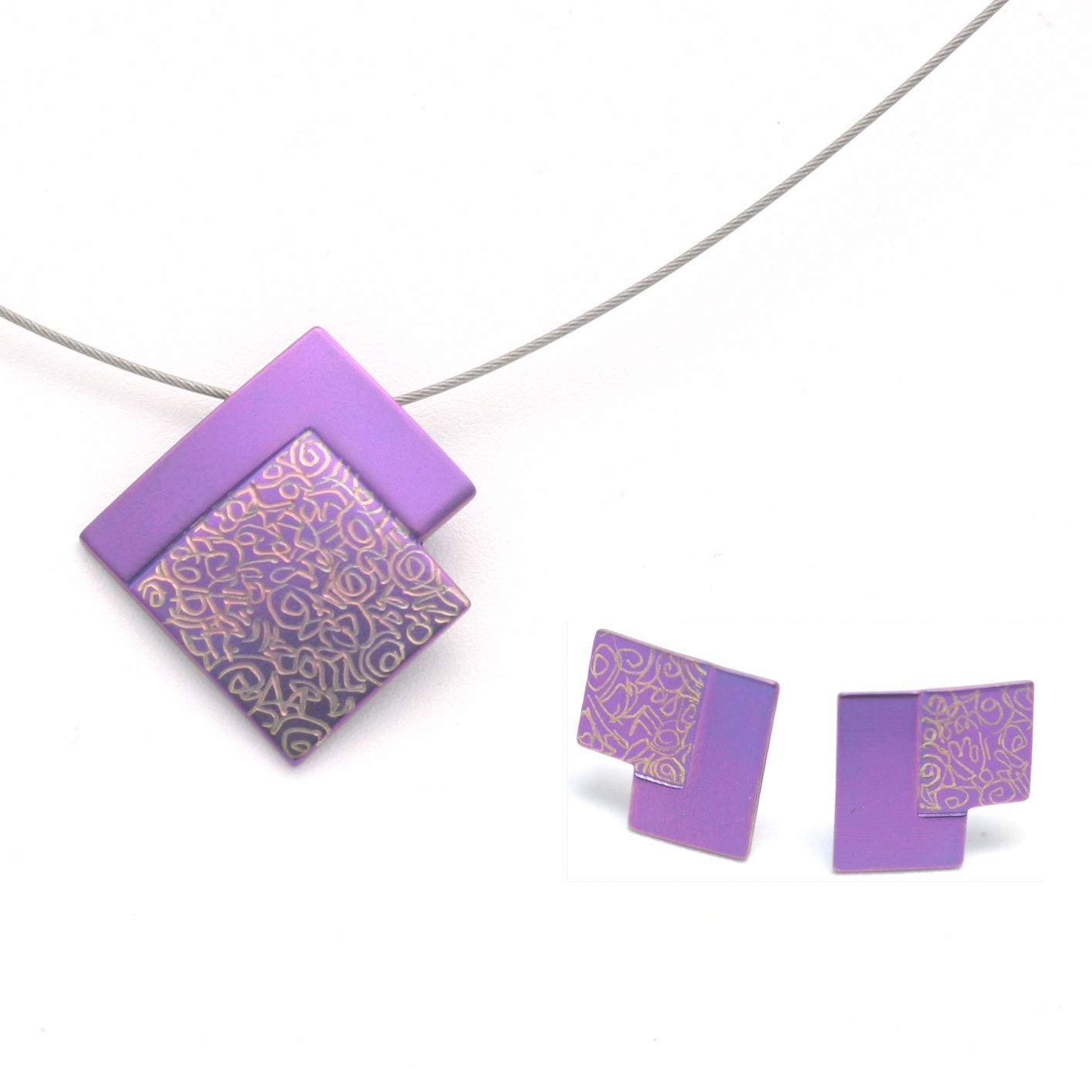 Titan Schmuck-Set. Absolut kein Risiko auf Allergien Handgefertigte Schmuckstücke. Lieferbar in verschiedenen Farben