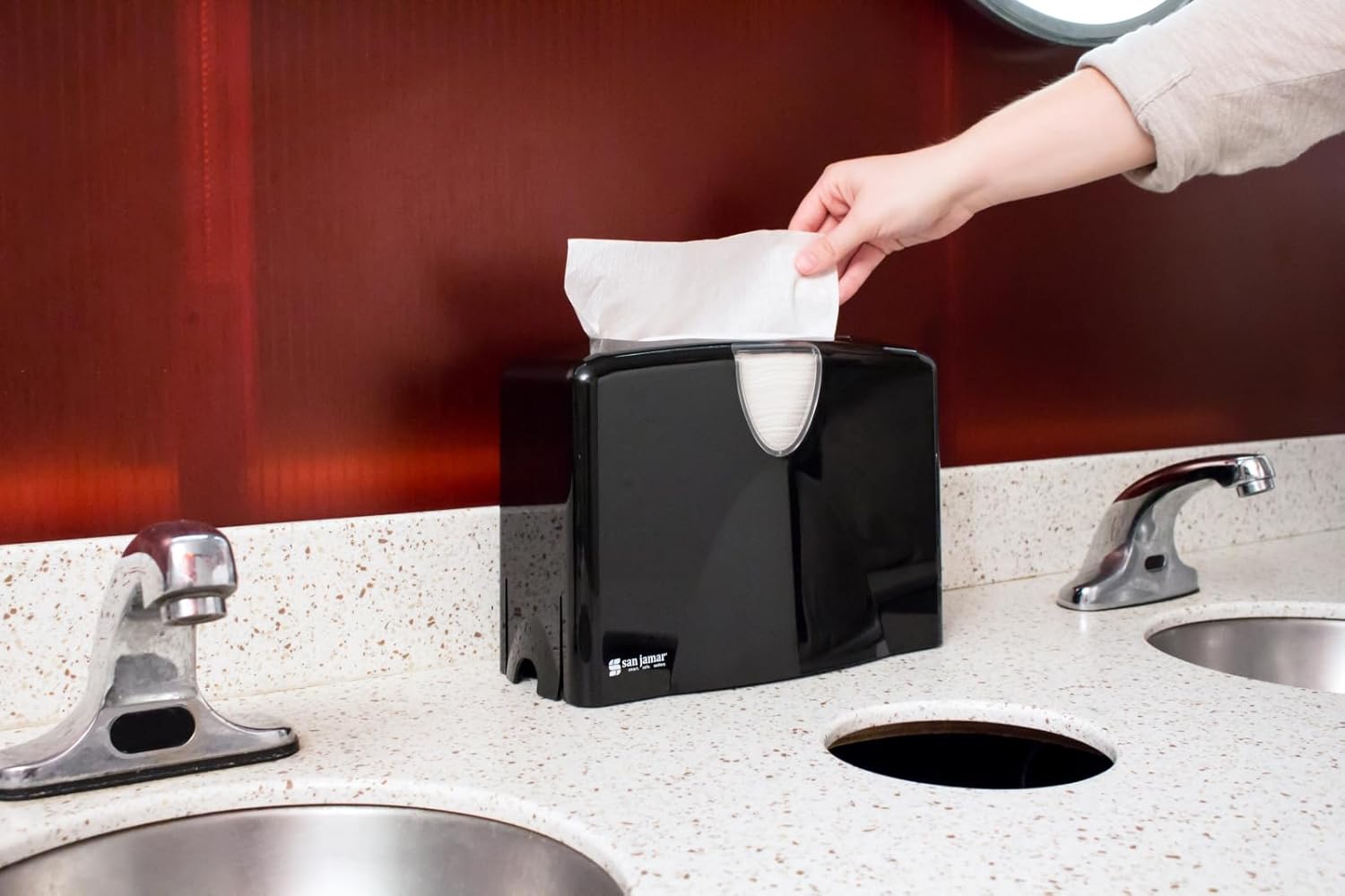 San Jamar Paper Towel Dispenser Counter Top Towel Holder, Holds Multifold, C-Fold and Single Towels for Bathroom, Kitchens, Restaurants, And Cafeterias, Plastic, 9 X 12.25 X 6 Inches, Black