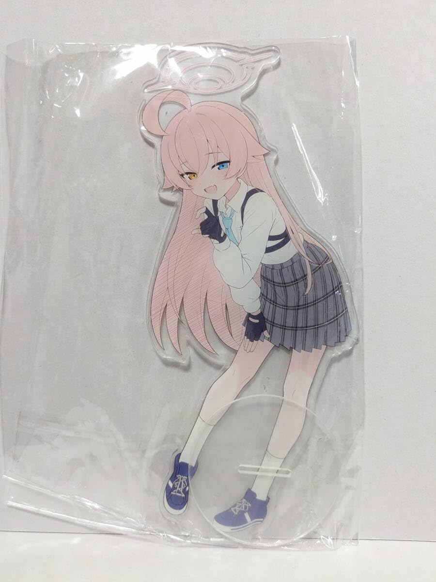 ブルーアーカイブ　ホシノ　アクリルキーホルダー　c106 コミックマーケット 非公式】小鳥遊ホシノ 水着ver アクリルキーホルダー【ブルー