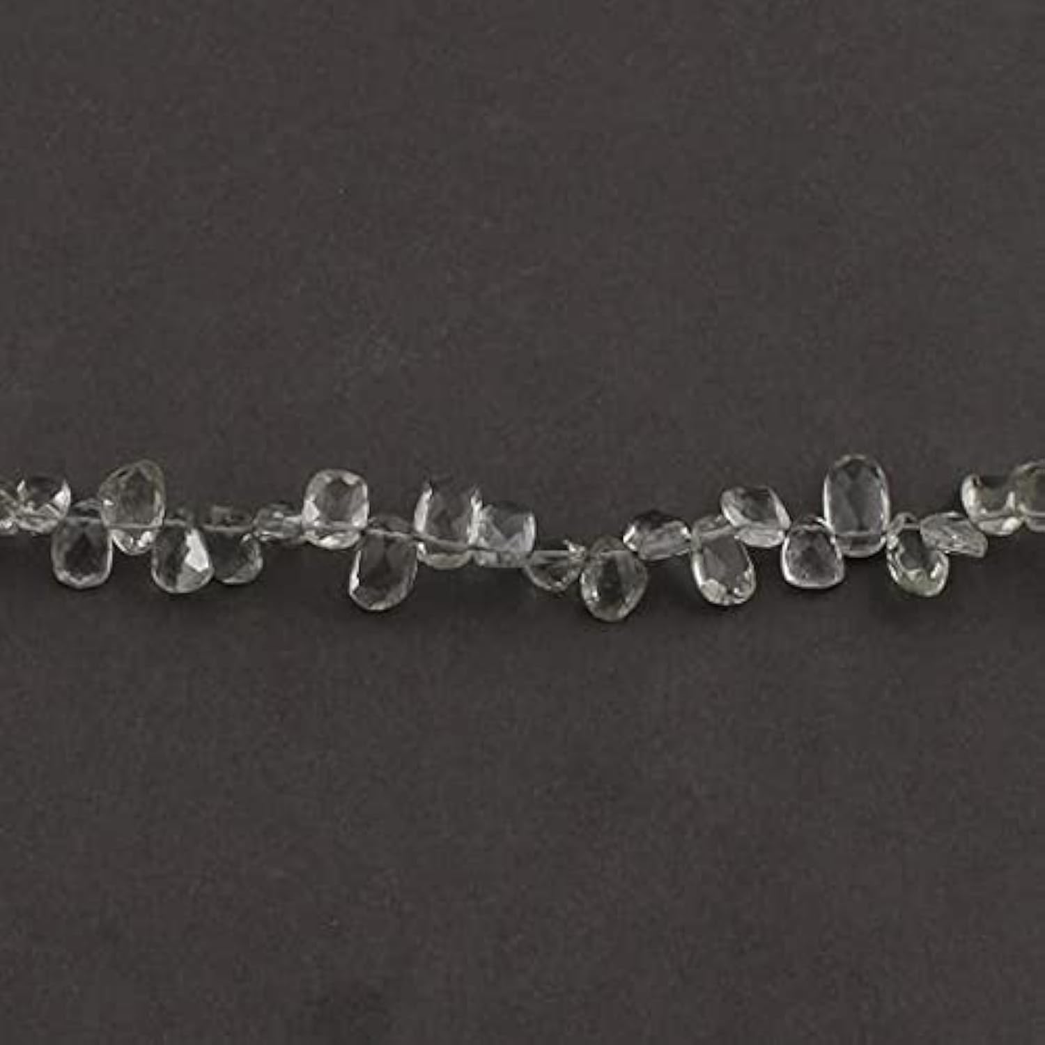 Améthyste verte facettée en forme fantaisie de 9mm à 12mm pour création de bijoux SB2634