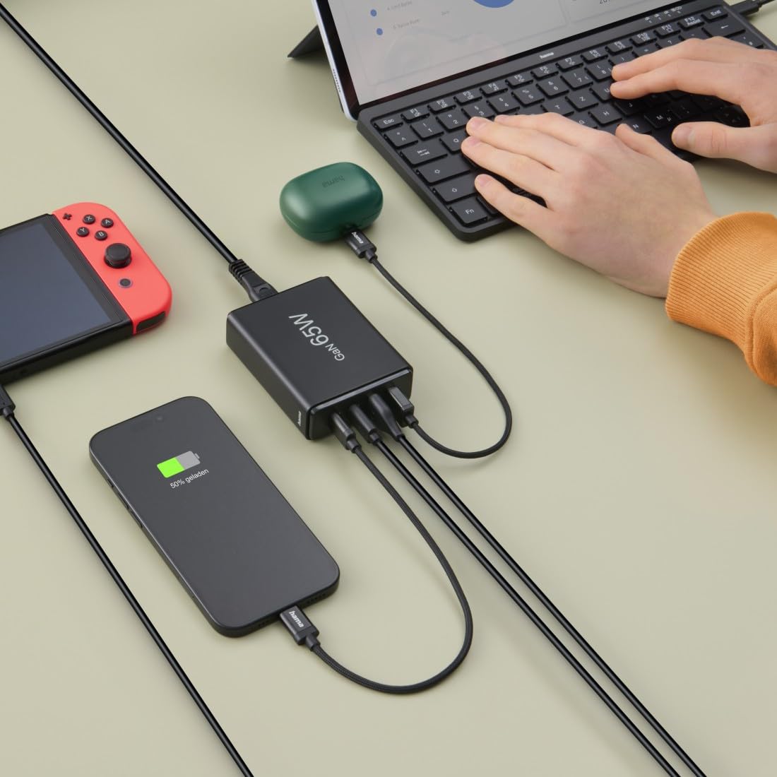 Hama stacja ładująca ładowarka GaN 65W (2x USB-C, 2x USB-A, PD 3.0, QC 3.0, ładowanie 4 urządzeń jednocześnie, inteligentna ochrona, kompaktowa, uniwersalna, do laptopa, smartfona, smartwatcha)