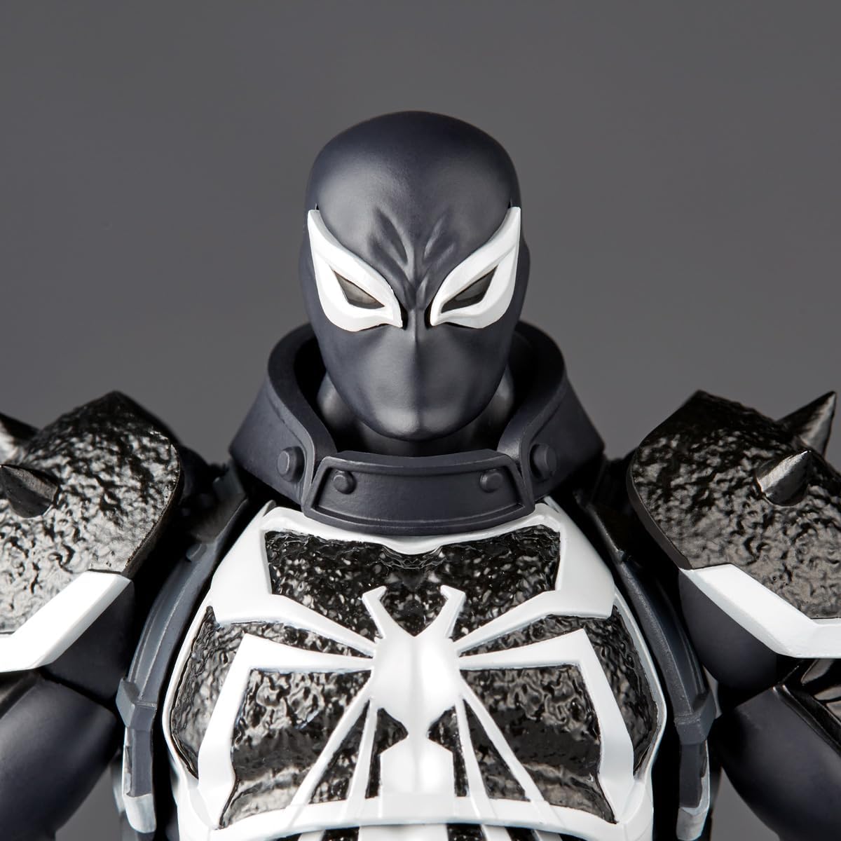 Kaiyodo Revoltech NR061 Amazing Yamaguchi Agent Venom Total Height Approx. 6.7 inches (170 mm), Non-Scale, PVC, ABS, POM, Pre-Painted Action Figure, Resale