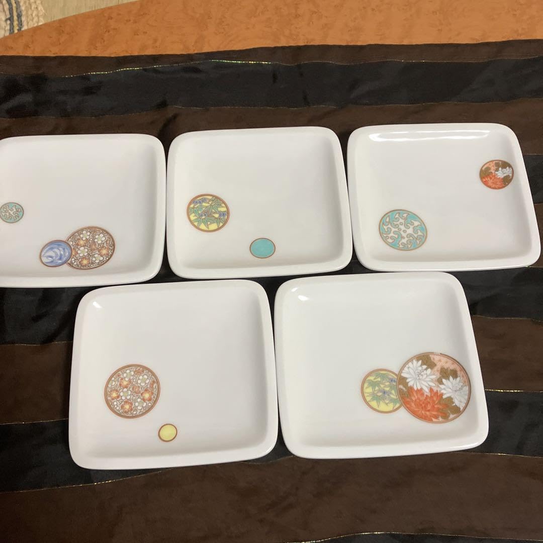 深川製磁 赤絵丸紋 寿赤絵 銘々皿揃 深川製磁 赤絵丸紋 寿赤絵 銘々皿揃 寿赤絵 | 有田焼 深川