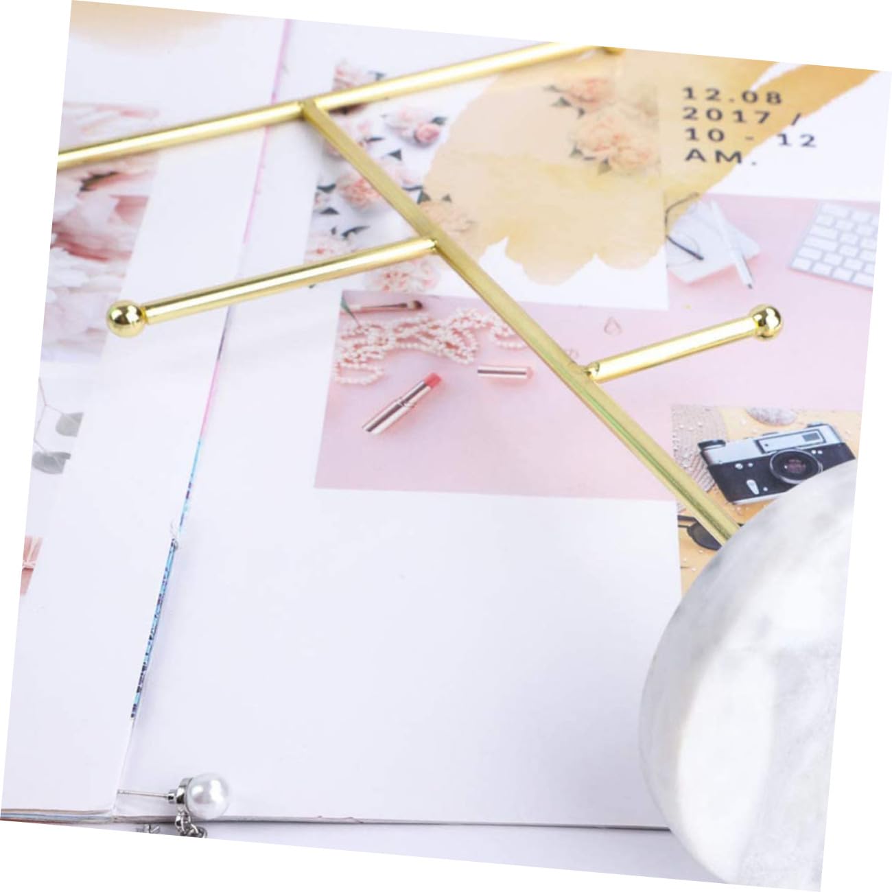 LIFKOME Espositore per Gioielli Base in Marmo e Metallo Dorato | Supporto Multifunzione, per Orologi e Accessori, Design Nordico, 1 Pezzo, Finitura Curata