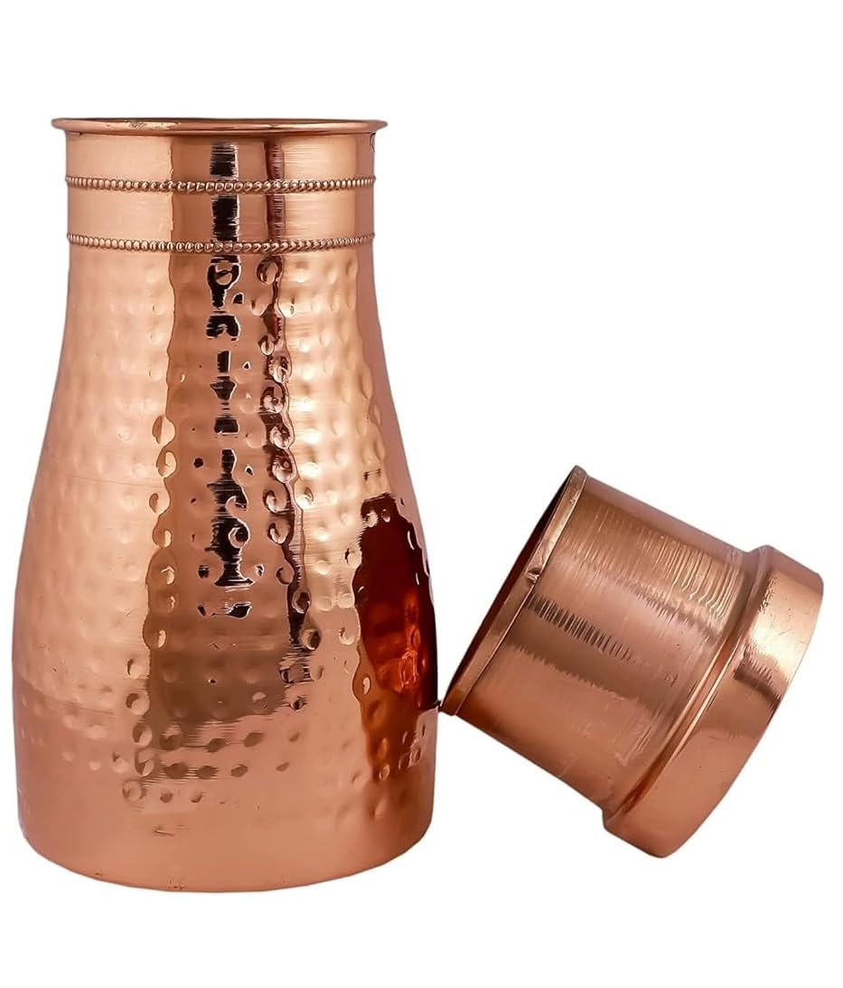 AZMIQ - Botella de agua de cobre puro con vaso y tapa, 950 ml, juego de jarra de cobre martillado, jarra de agua de cobre de diseño para agua potable, almacenamiento de agua ayurvédica para el hogar