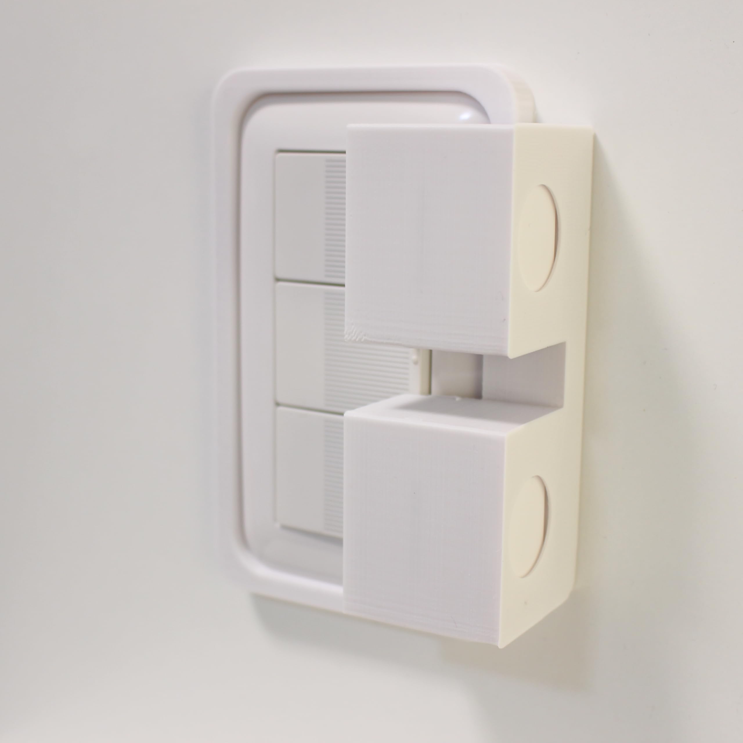 スイッチ なははなさま専用ページ Amazon.co.jp: SwitchFrame 工具不要！壁スイッチ用取付枠