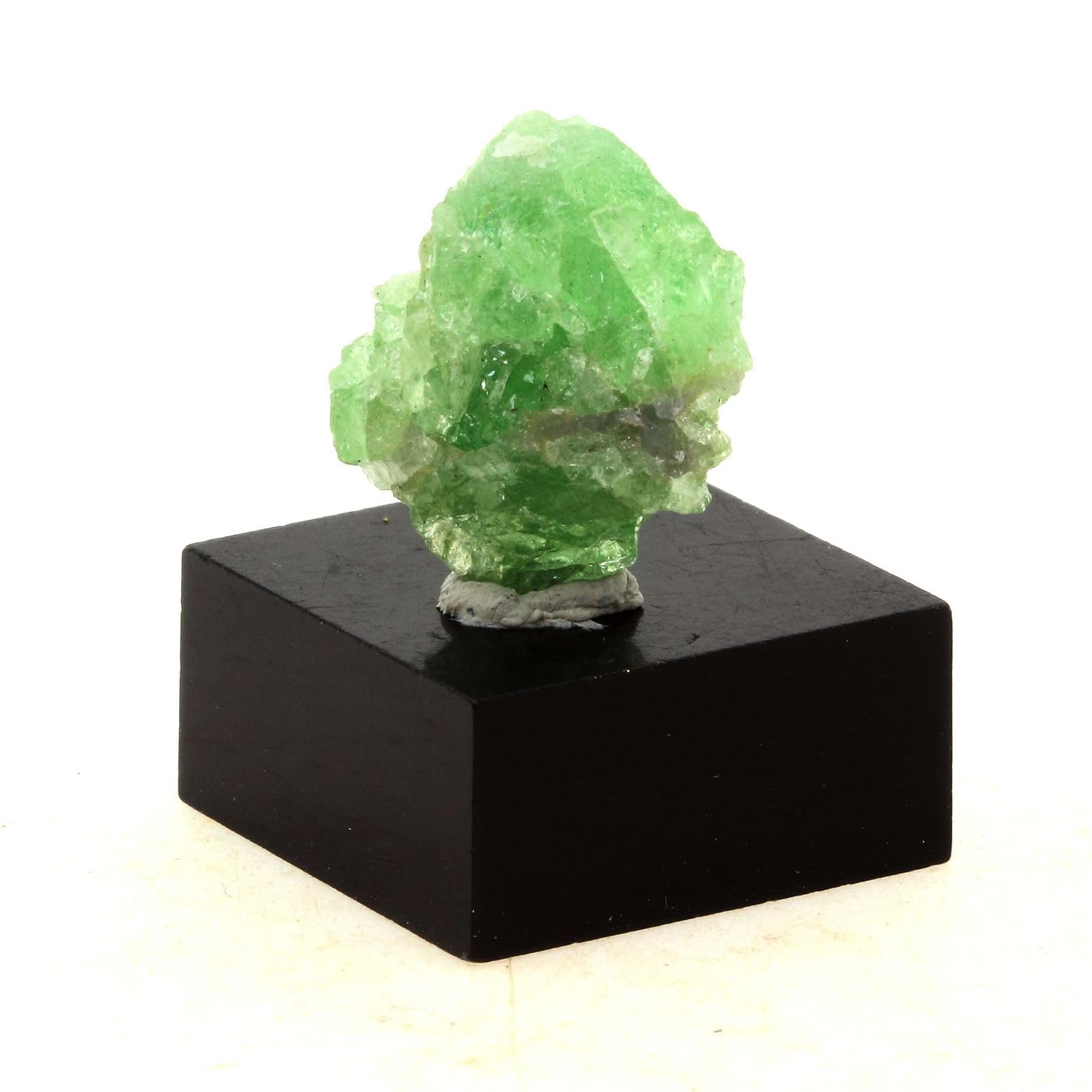 Grenat Tsavorite de 13.4 carats, le trésor de Tanzanie symbole d'éternité - 3