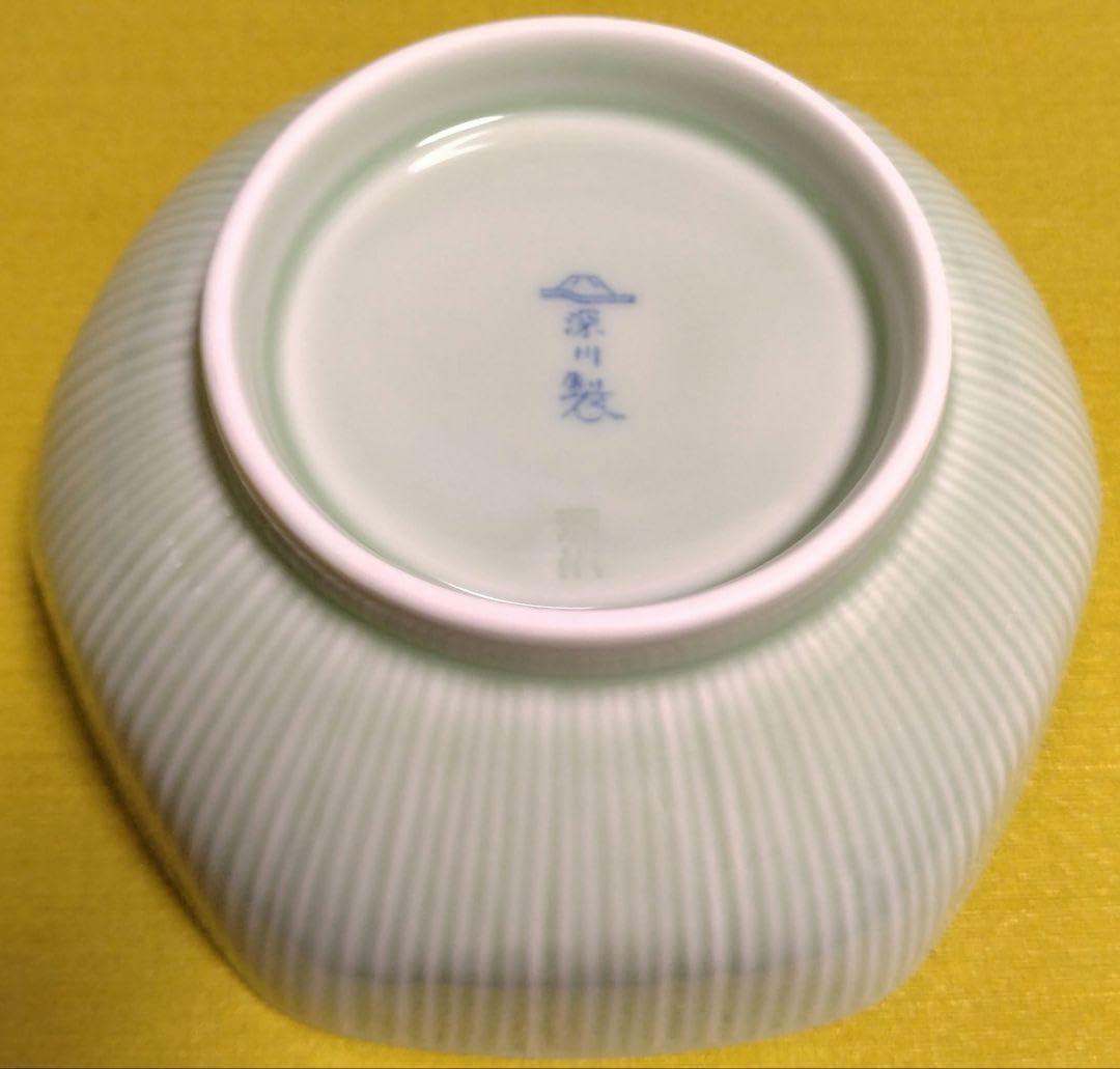✨最終価格 廃番品✨ 深川製磁 亀 皿 ２枚 六角 千彫 小鉢 ２個 青磁 Amazon.co.jp: 深川製磁 亀 皿 2枚 六角 千彫 小鉢 2個 青磁