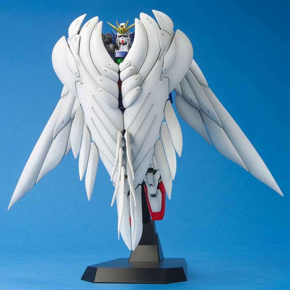 Amazon | MG 1/100 ウィングガンダム ゼロカスタム (エンドレスワルツ