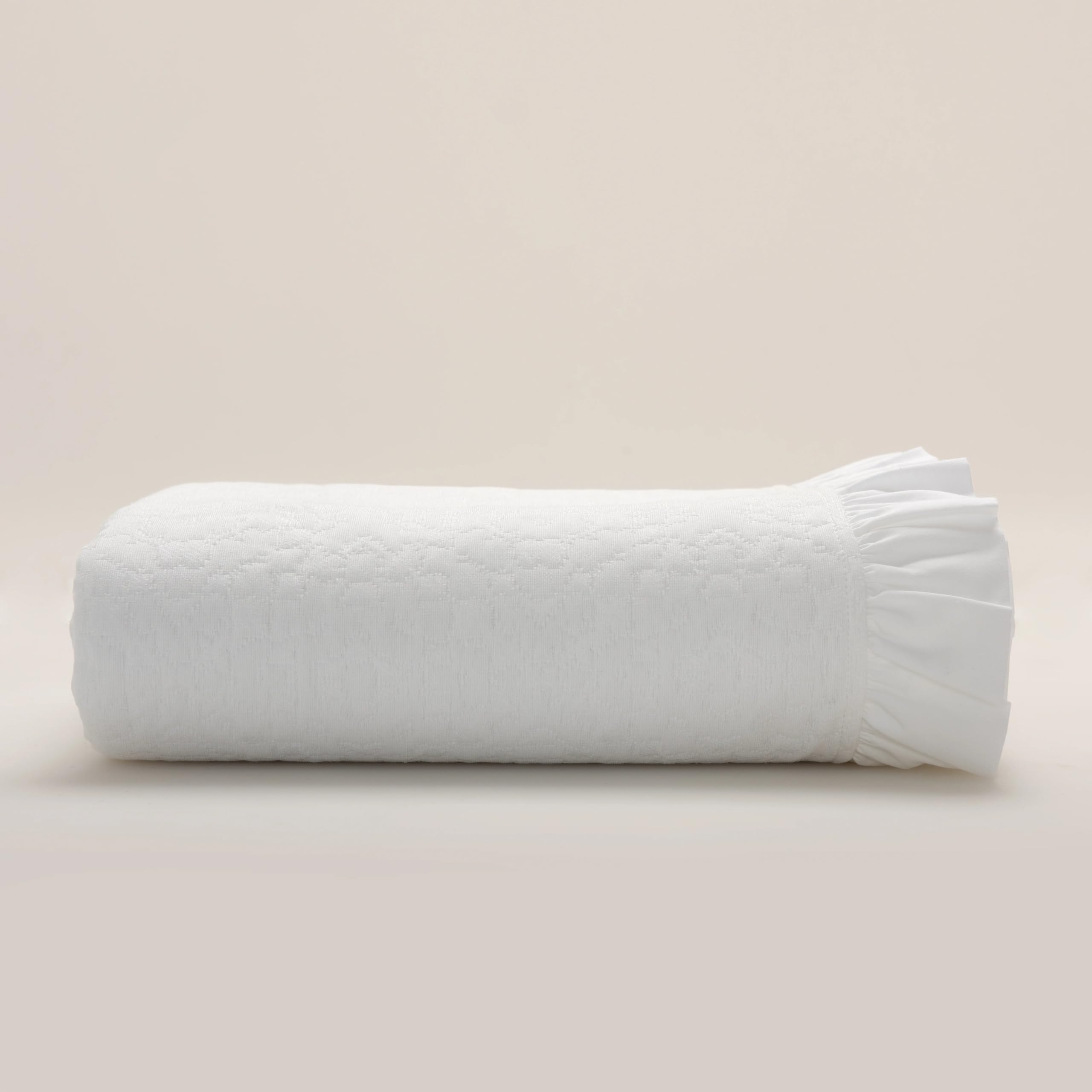 Colcha Marina con Volante Blanco - 50% Algodón, 50% Poliéster - Cama 150 cm (Colcha 240 x 260 cm) - Geométrico- Fabricado Portugal