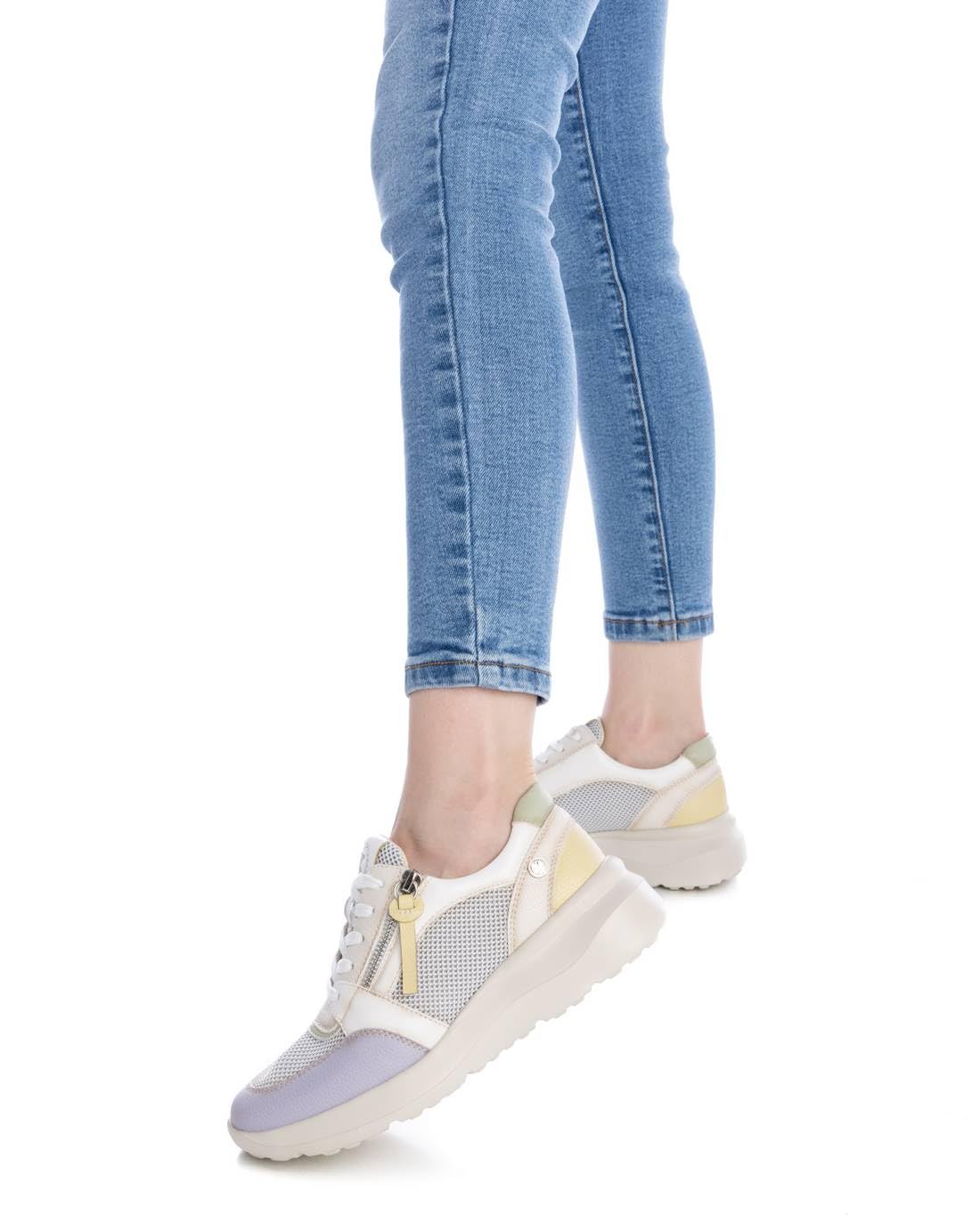 XTI - Sneakers Kobiety - Wygodne i wszechstronne obuwie – moda casualowa