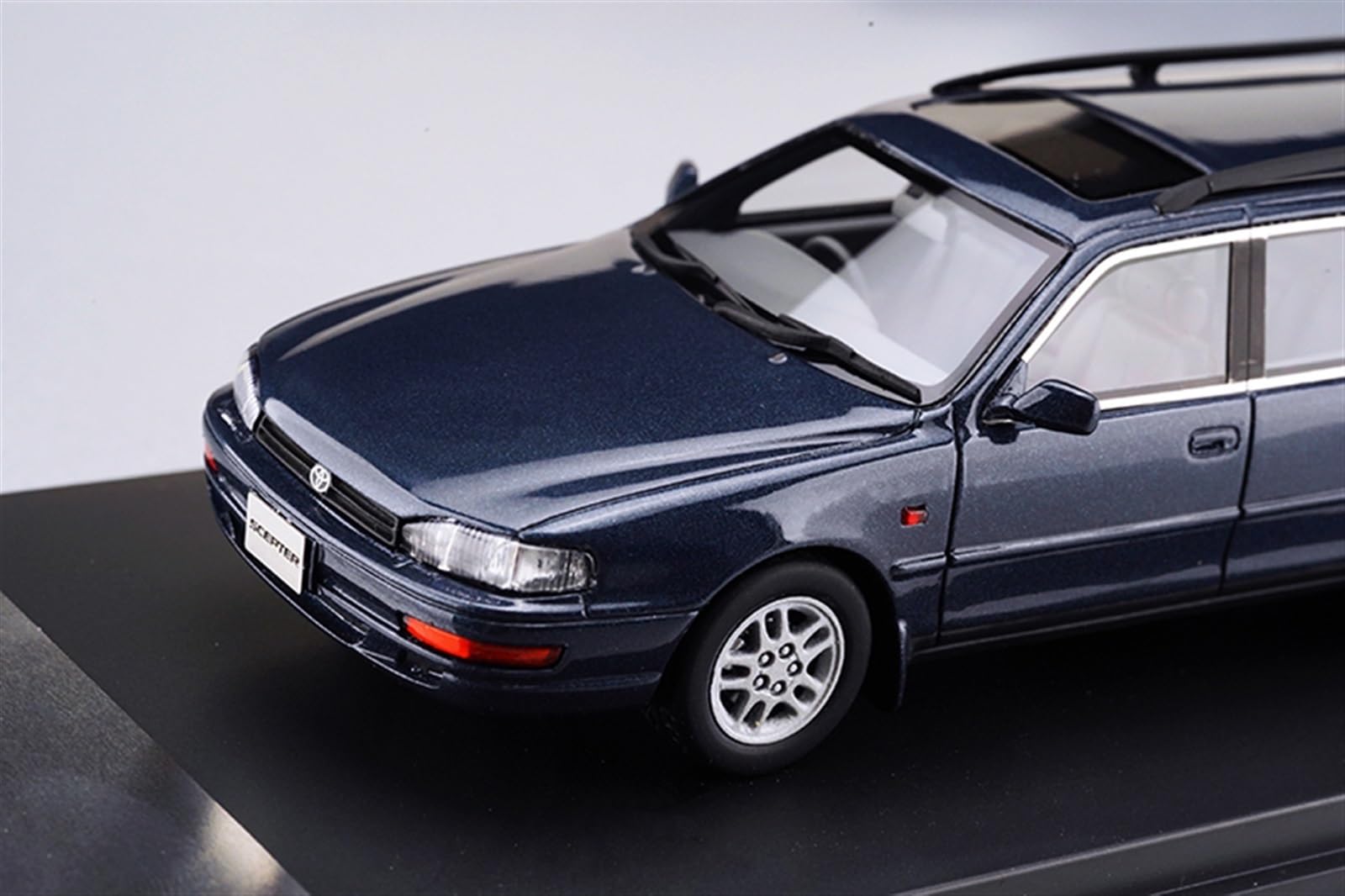 Amazon.co.jp: スケールモデル車両 1:43 トヨタセプターステーション