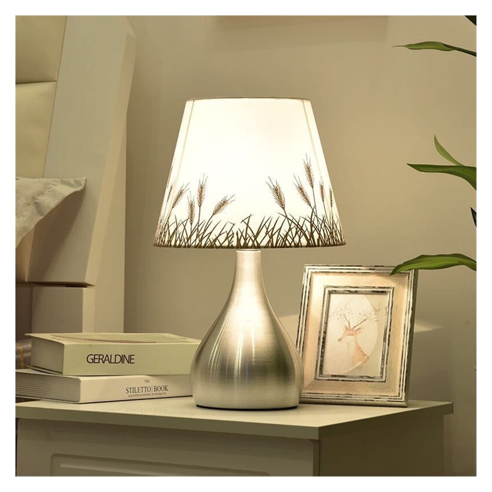 TOMYEUS Lampade da Tavolo Stili Lampada da Tavolo da Letto Lampada da Tavolo Romantica Calda Lato Comodino Luce Notte Soggiorno Sala Studio lampara de Mesa Lampade da Comodino (Lampshade Color : 002)