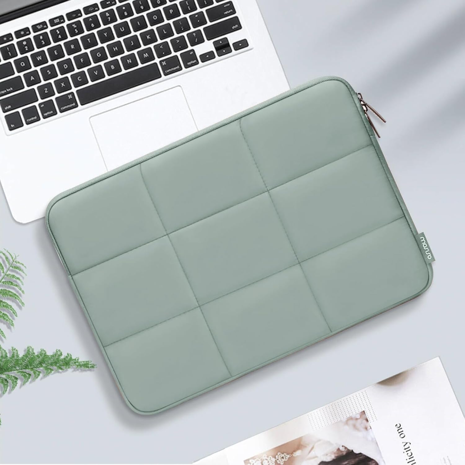 MOSISO Laptop Case 16 inch, 15-15.6 inch Puffy Laptop Sleeve Compatible with MacBook Pro 16 M4 M3 M2 M1,HP Acer Dell Lenovo ASUS Notebook, Rectangle Quilted Puffer Computer Bag for Women,Antique Green