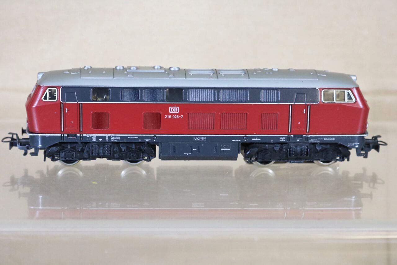 MARKLIN HO DB Express V-160 Diesel BR-216 Locomotive 3075