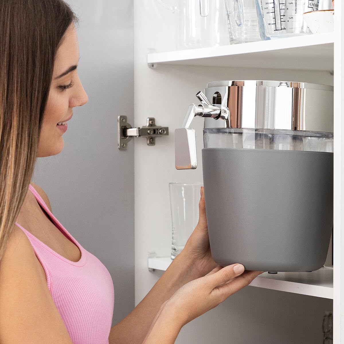 Dispensador de bebidas refrigerante 4 L con grifo antigoteo, doble bandeja de hielo extraíble fuente de bebida transparente, depósito refrigerado para cócteles, jirafa cerveza, sangría, té helado