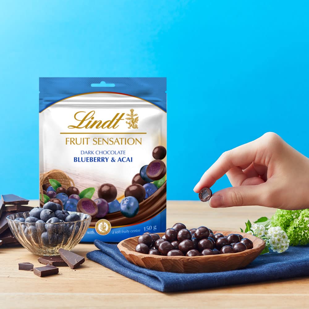 Lindt SENSATION FRUIT bolas de chocolate negro con interior de fruta, arándanos y açaí - 150 g