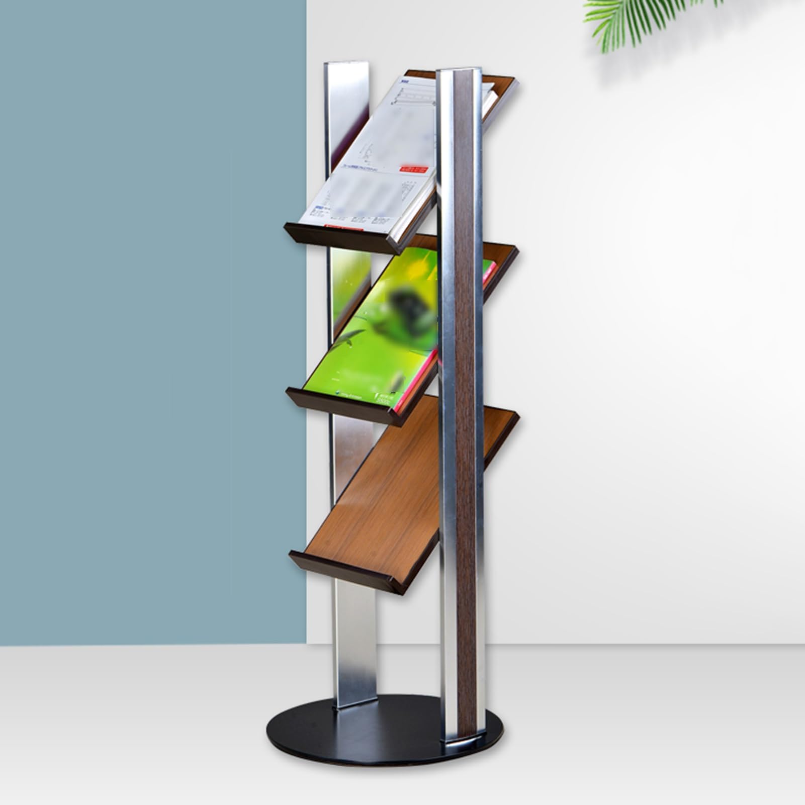 Porte-revues à 4 Niveaux, présentoir à brochures, présentoir à littérature au Sol, présentoir biseauté, Base antidérapante, Porte-revues Polyvalent, pour Bureau, Salle d'attente (Couleur : S