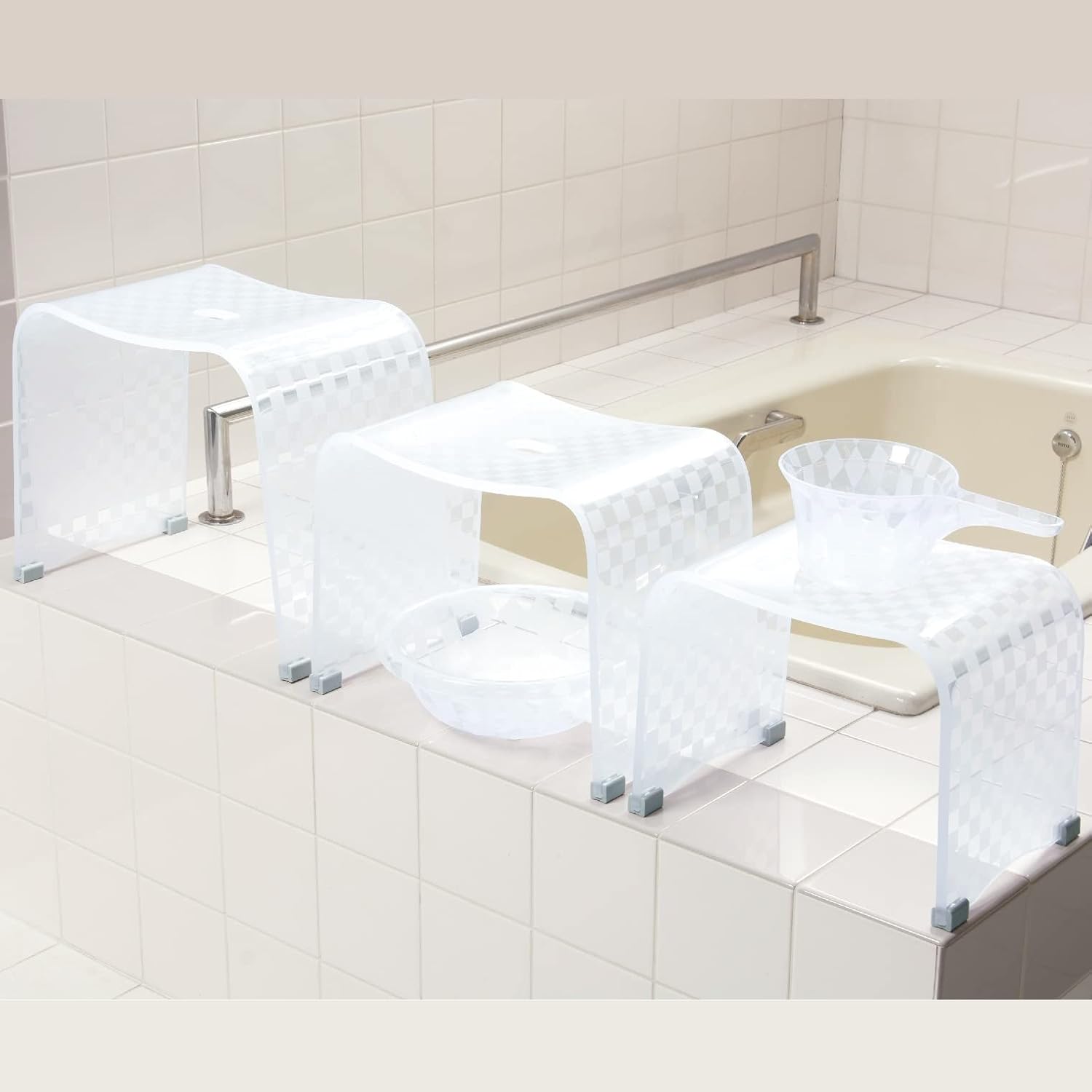 Senko 71622 Checker Handtub with Handle, Washbasin, Approx. 5.9 x 10.8 x 4.1 inches (15 x 27.5 x 10.3 cm), Ivory, Modern Checkered Design