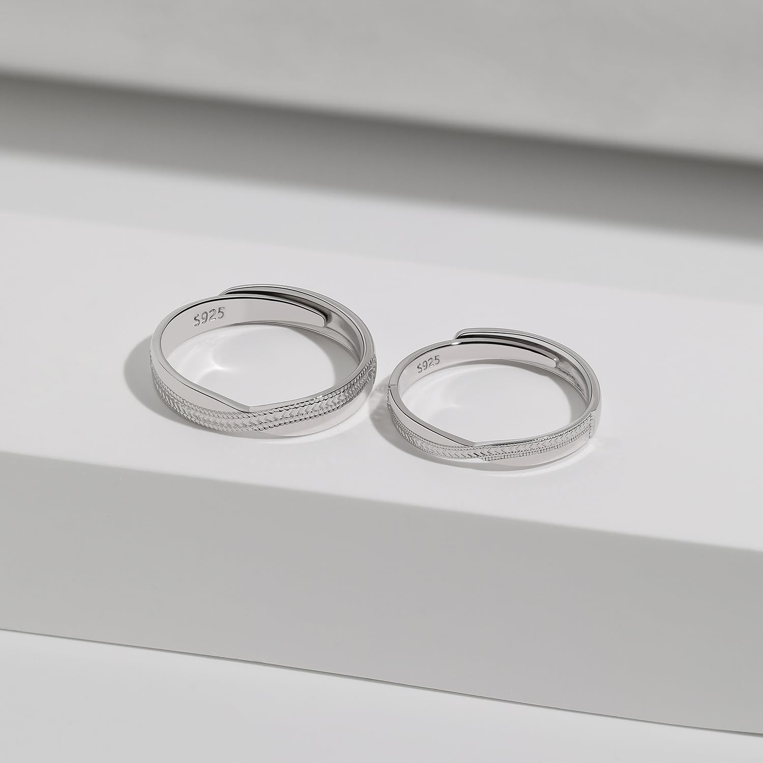 Meissa Alianzas de Plata para Pareja Anillos Ajustables Plata de Ley 925 Mujer 2,8mm & Hombre 4mm Joyería Nupcial Regalo para Compromiso, Boda, San Valentín o Aniversario (Juego de dos anillos)