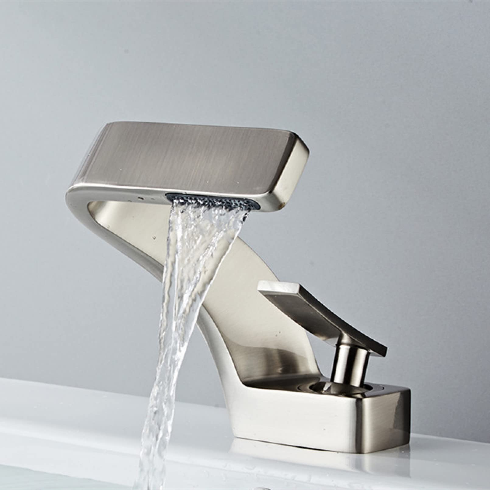 Robinet de salle de bain nickel mitigeur d'évier cascade eau chaude et froide