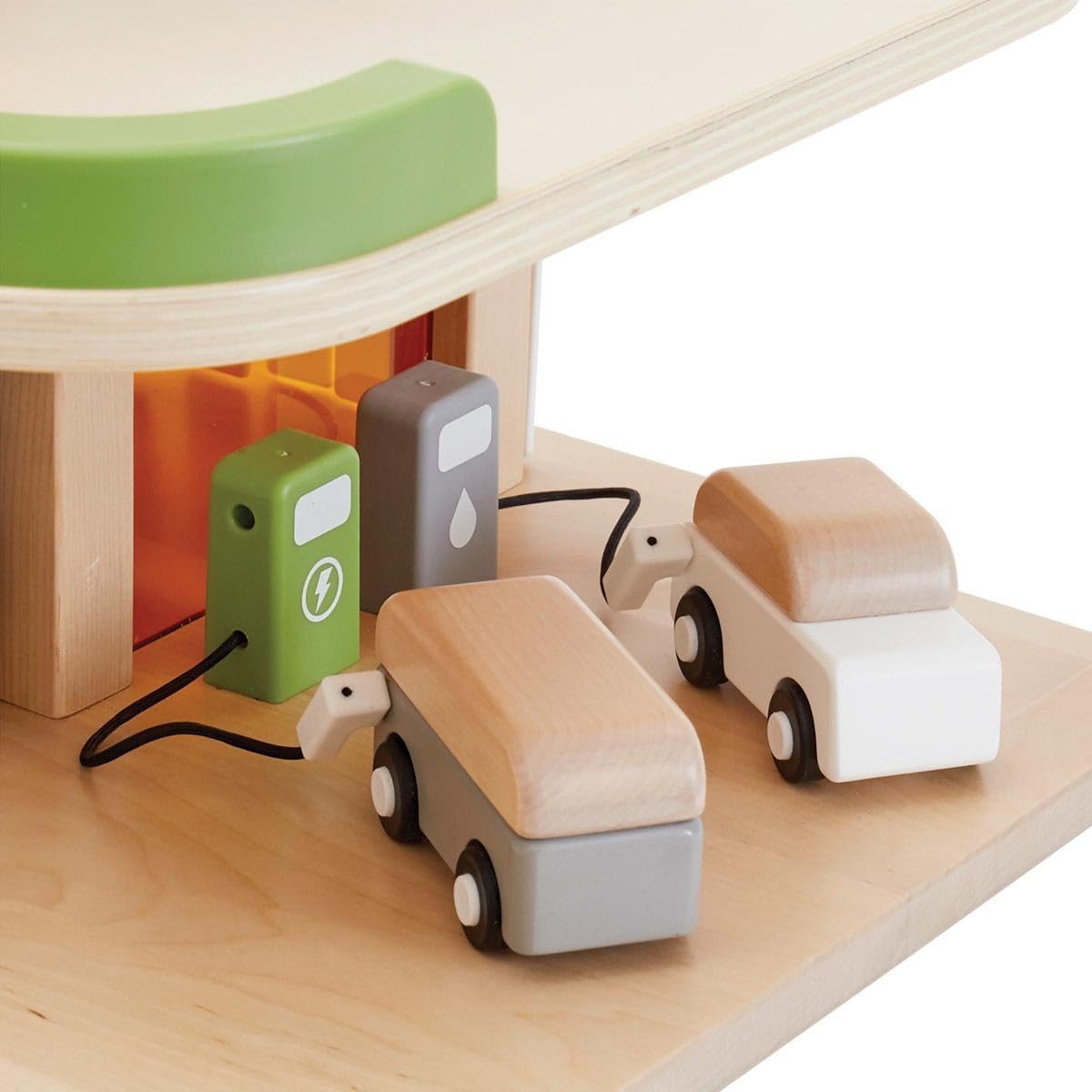 Kaplan Early Learning Wooden Parking Garage - Features Car Wash, Gas Pump, Charging Stations, Ramps, and Elevator - Enhance Block Play and Encourage Dramatic Play for Toddlers and Kids, Ages 3+