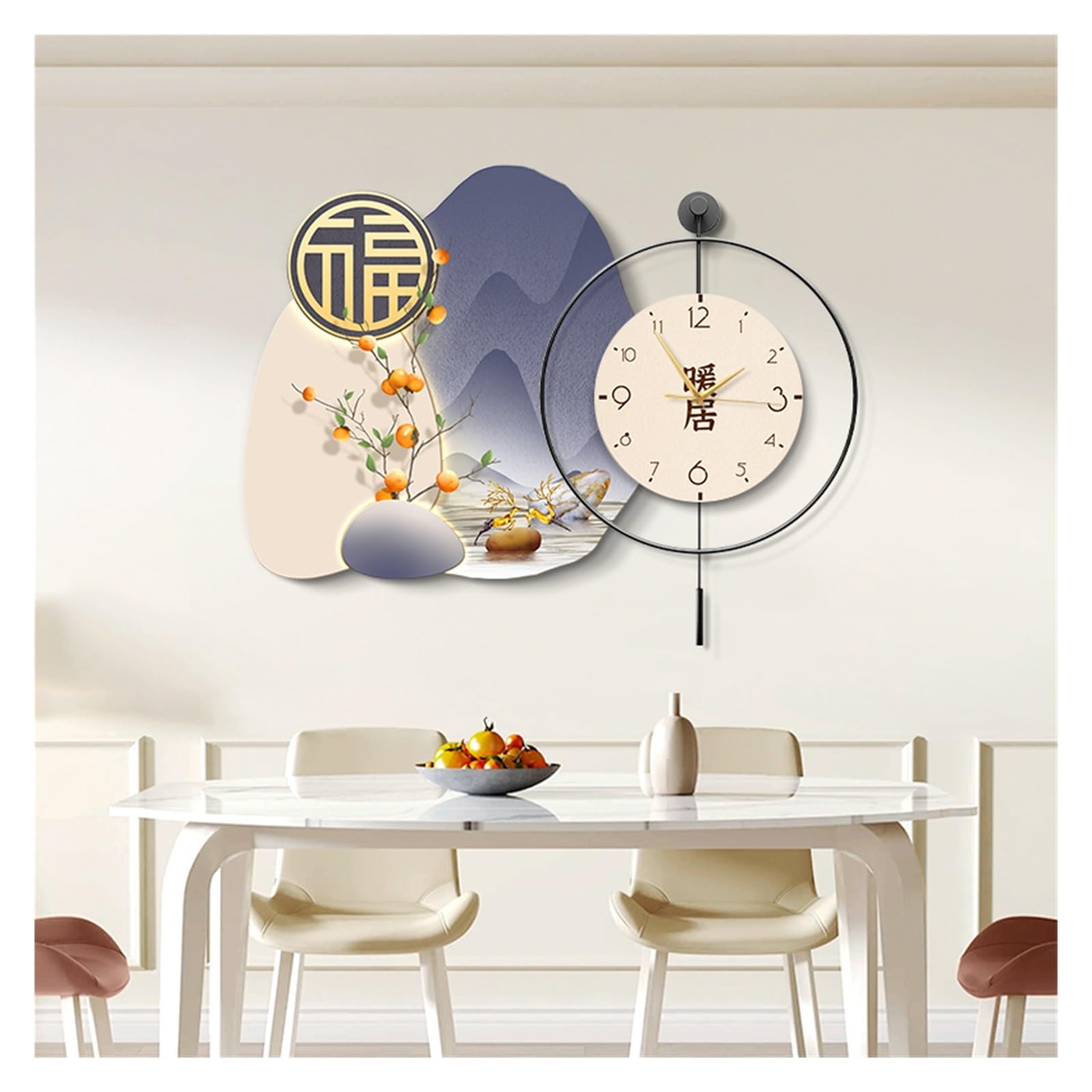 Peinture décorative de salle à manger avec grande horloge murale