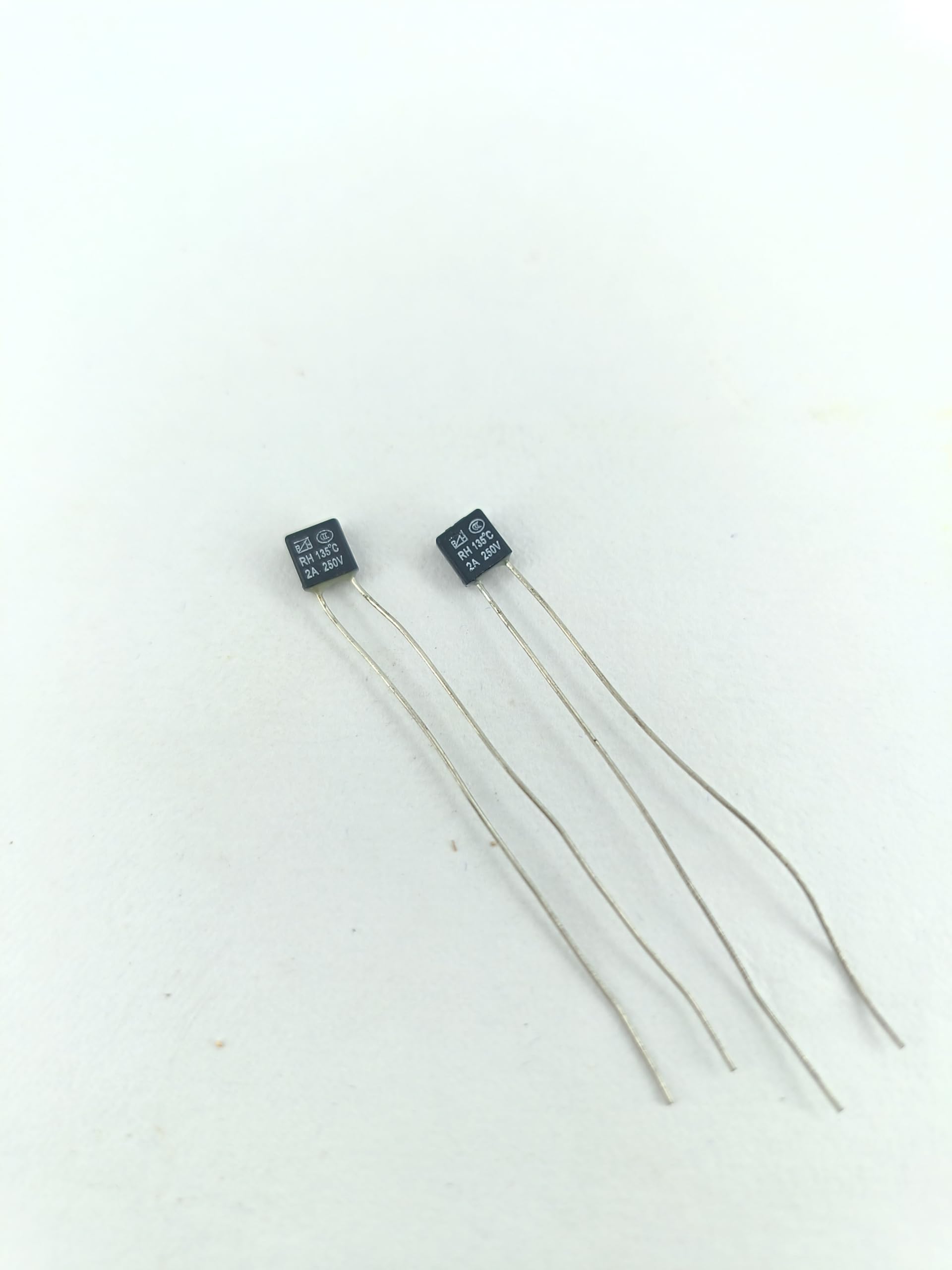 Advancedestore New RH 130°C Thermal Fuse 2A 250V | Pack of 10 | High-Temperature Cutoff Safety Fuse for Electrical Appliances | Reliable Overheat Protection-image-45