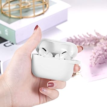 URUCHI AirPods Pro 1. Nesil ile Uyumlu İnce ve Hafif Silikon Kılıf, Yumuşak Esnek Tasarım, Anahtarlıklı, Kablolu ve Kablosuz Şarj Uyumlu – Beyaz (A2084 A2083 A2190)