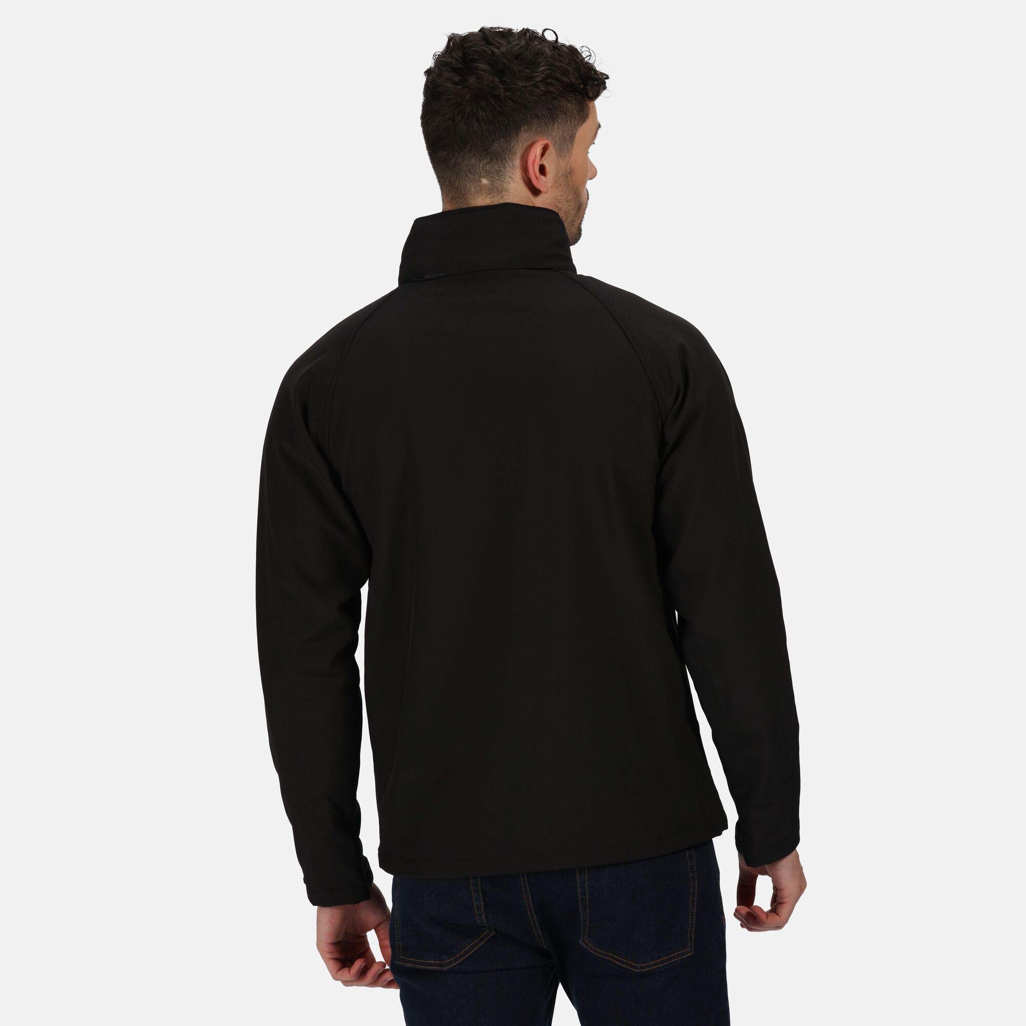 Regatta Giacca Termica Apex In Softshell Con Membrana Impermeabile & Traspirante E Cappuccio Ripiegabile Soft Shell Uomo (Pacco da 1)